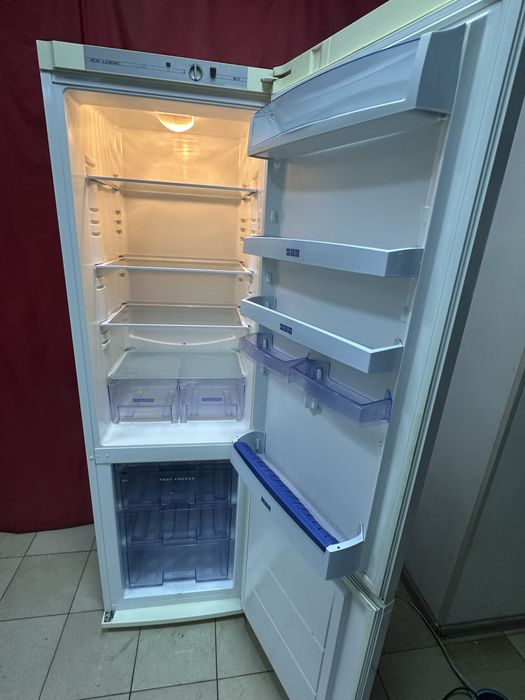 Холодильник Snaige 190/60/60