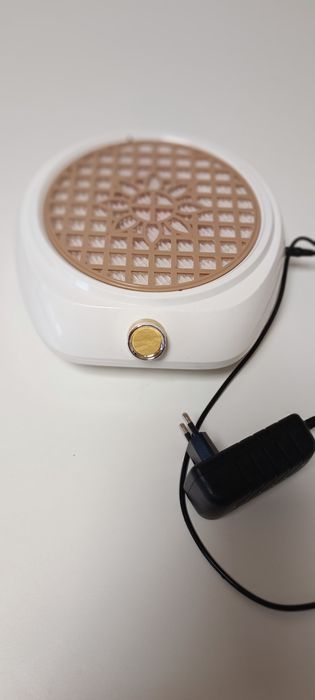 Aspirador de pó de uhhas