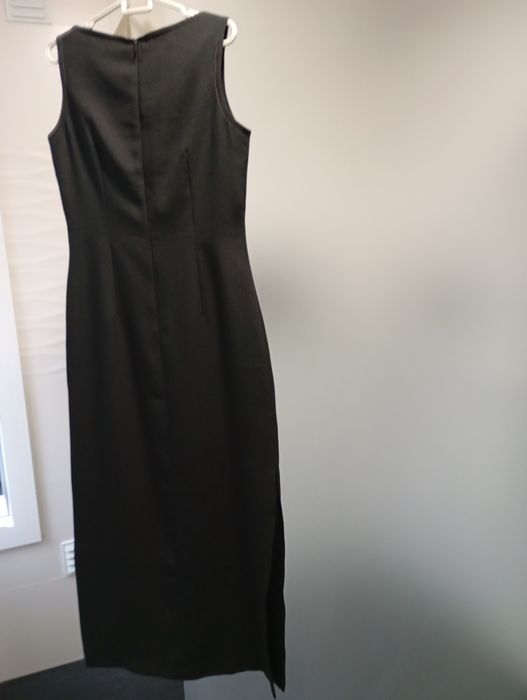 Vestido preto de senhora