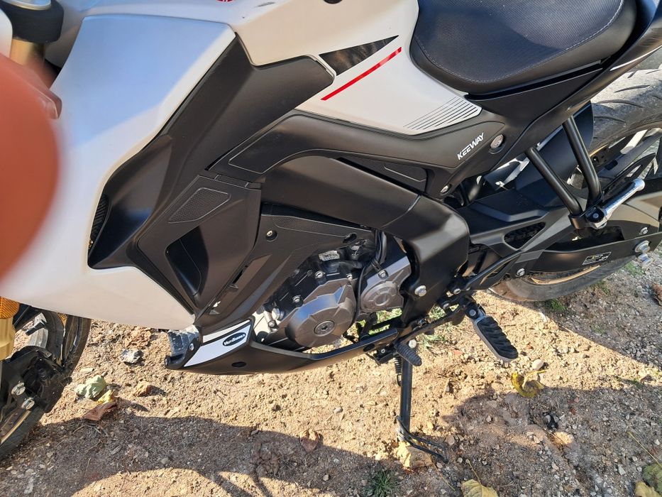 Vendo moto 125 KRZ troco