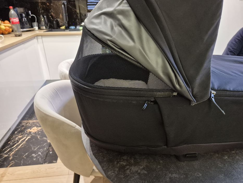 Gondola cybex platinum priam 4.0 black