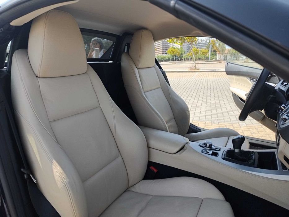 BMW Z4 sDrive20i 184 cv | Caixa Manual | Configuração de Lançamento | BMW Premium Selection