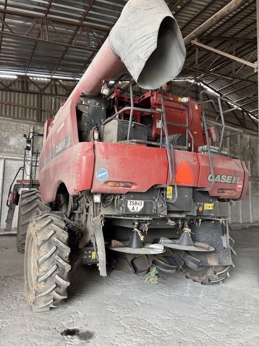 Комбайн Case IH 6140