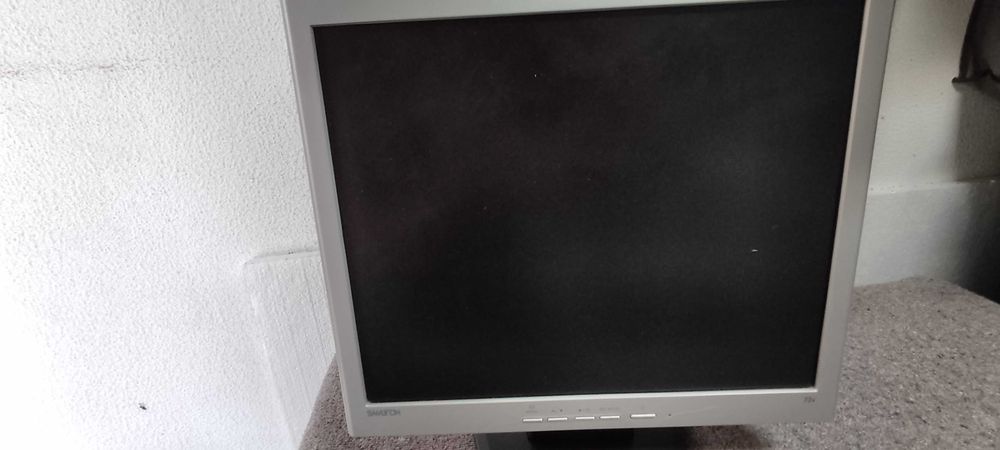 Monitor pc- Samtron
