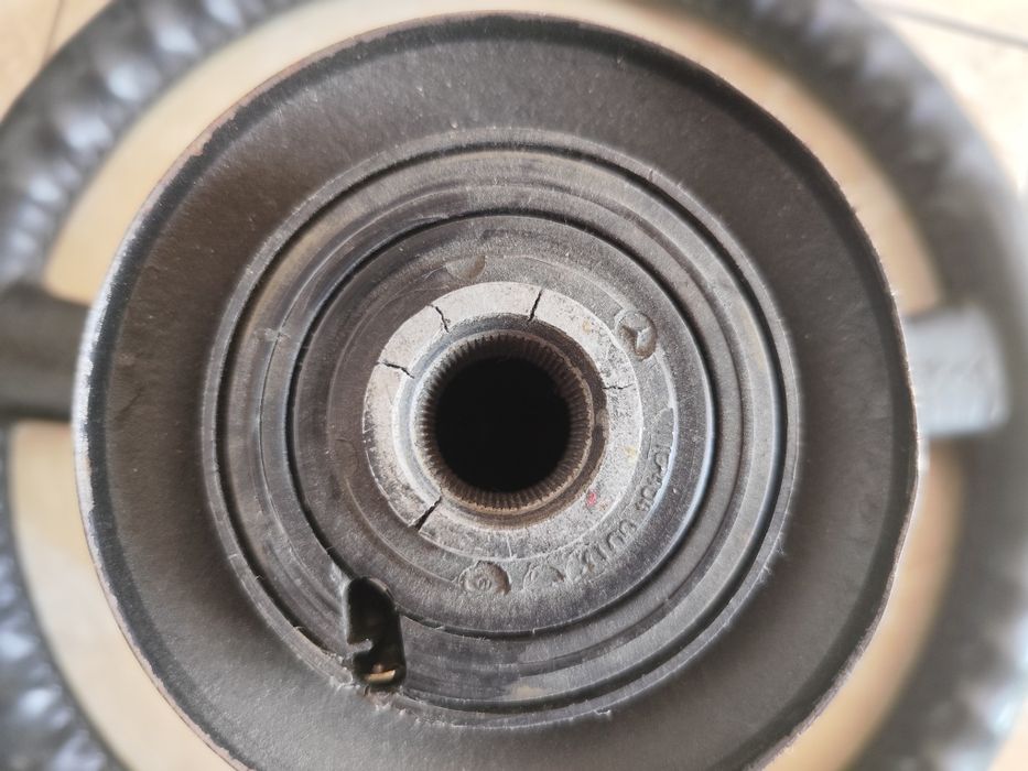 Volante desportivo c/símbolo Mercedes