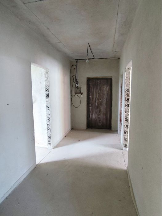 Продаж 2 кім квартири в заселеній новобудові вул. Мікльоша / Стрийська