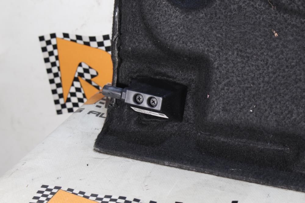 Chapeleira / tampo da mala SEAT Leon (1P1)