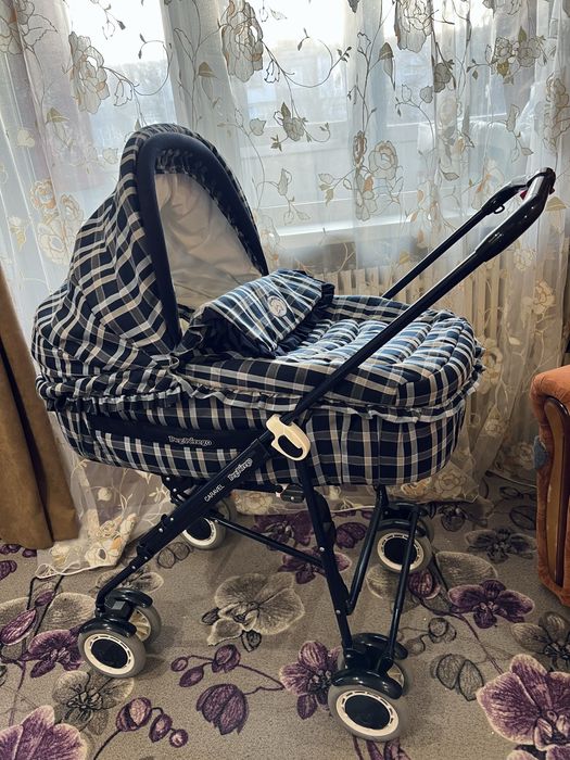 Итальянская коляска Peg Perego Caravel