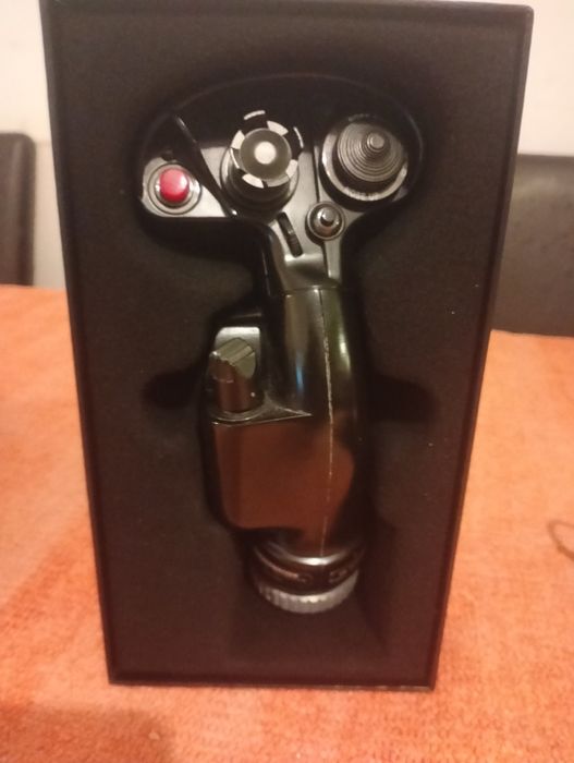 Punho HOTAS  Thrustmaster F/A-18C