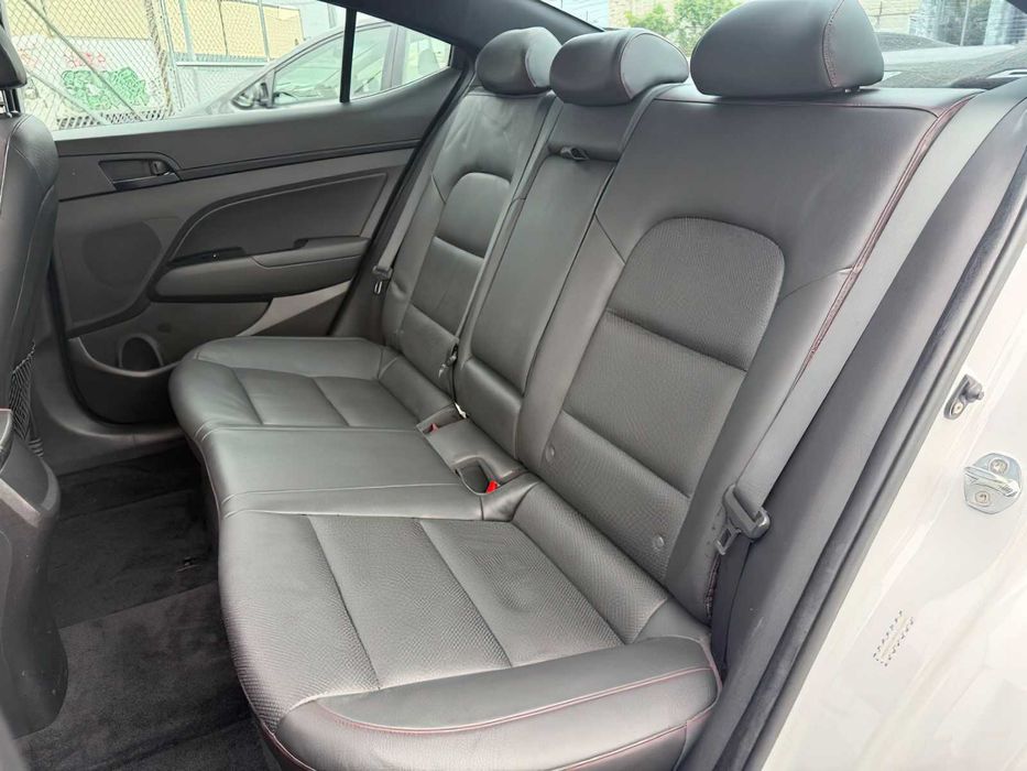 Hyundai Elantra Sport      2017