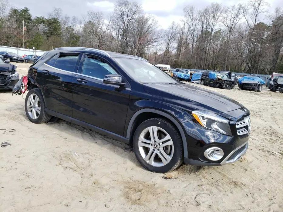 Бампер Mercedes GLA розборка мерс шрот