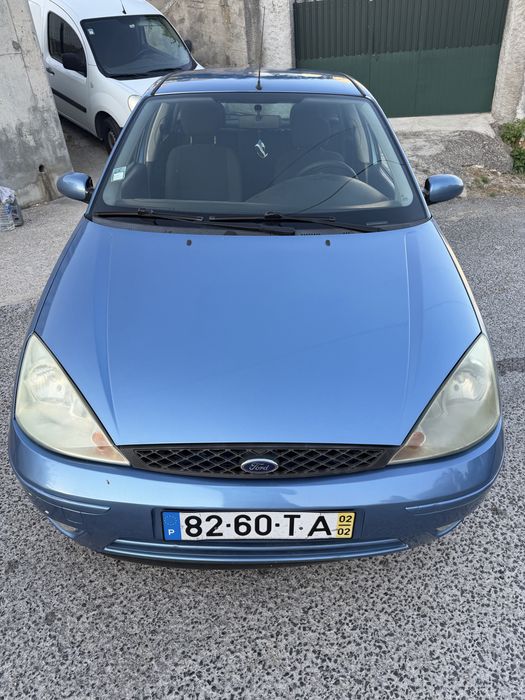 Ford focus 1.4 zetec se gasolina 2002 em bom estado negociavel
