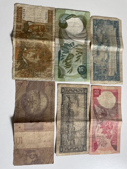 Diversas Notas de varios paises