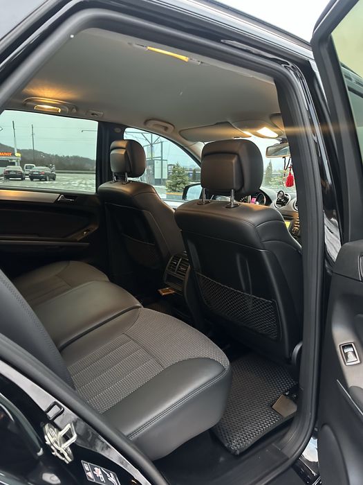 Mercedes Benz ML300CDI