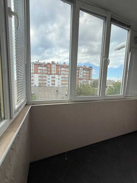Продається   укомплектована однокімнатна квартира готова до проживання