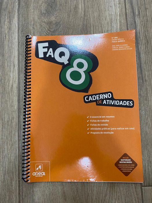 Varios livros do 8ano