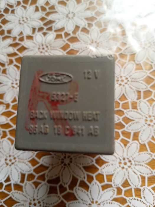 Автозапчасть Ford escort fiesta реле 5327-E