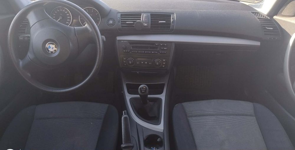 BMW seria 1 rok 2004