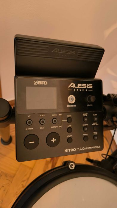 Bateria Eletrónica Alesis Nitro Max