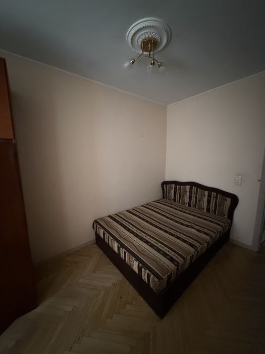 Продається квартира від власника , 3-х кімнатна !!!