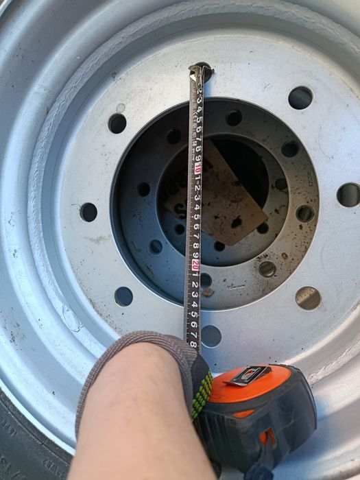 Kola 215/75R17.5