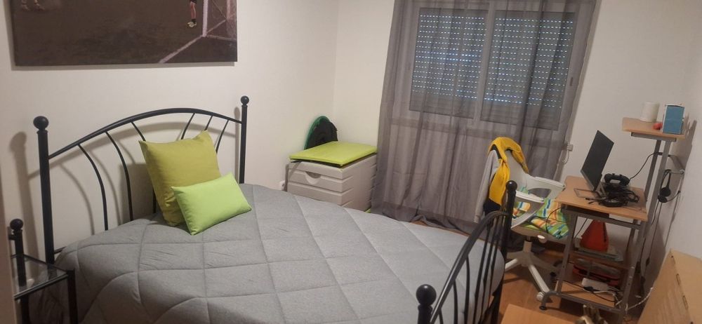 Vendo quarto completo