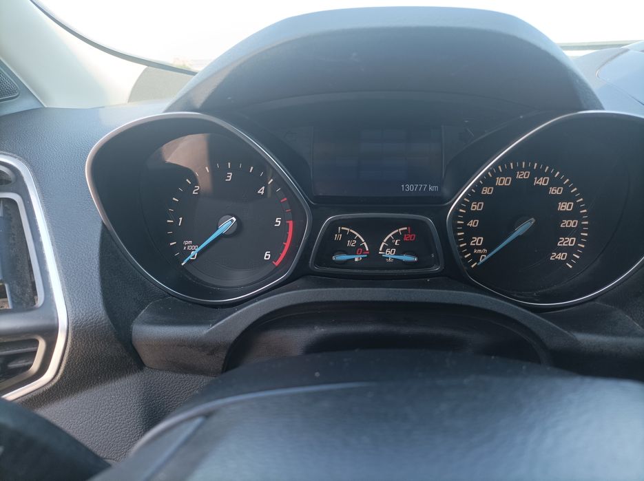 Ford Kuga mk2 przebieg 130 tys cała w orginale