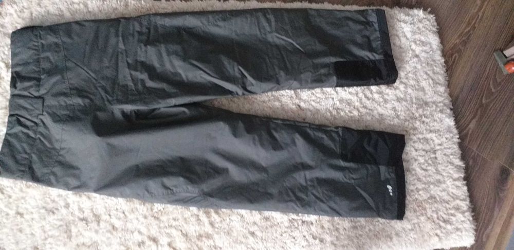 Spodnie narciarskie praktycznie nowe-młodzieżowe/męskie