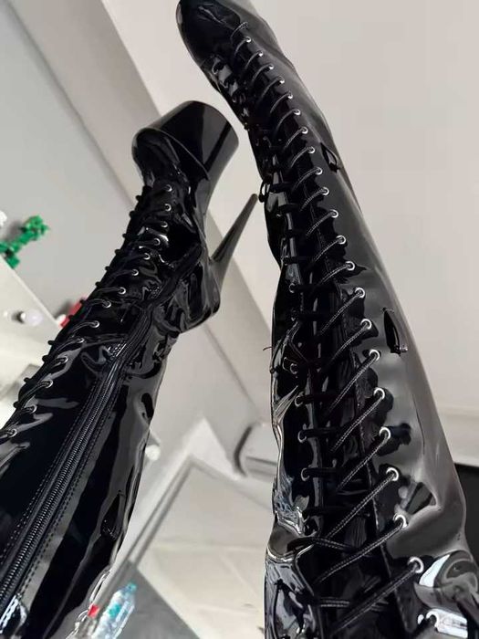 Kozaki za kolano wiązane 4 kolory