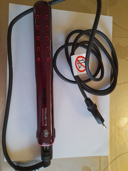 Вирівнювач волосся ROWENTA