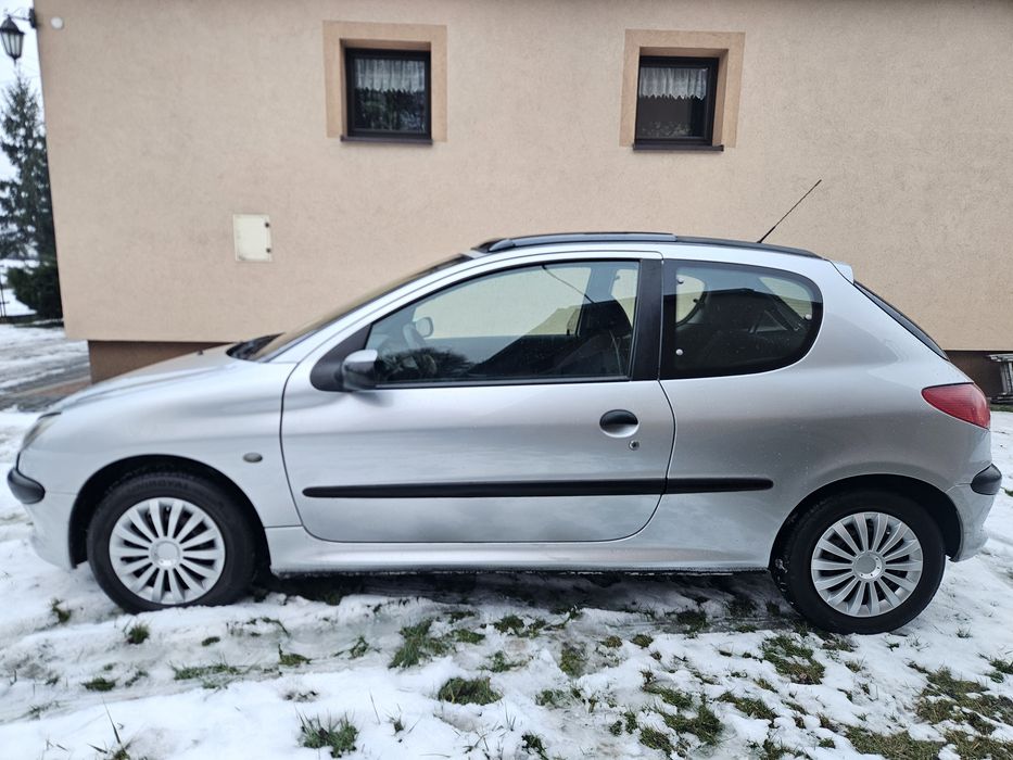 Peugeot 206, klima, szyberdach, opony zimowe
