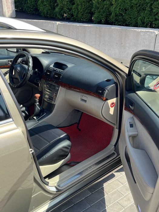 Toyota avevsis 2.0 D4D