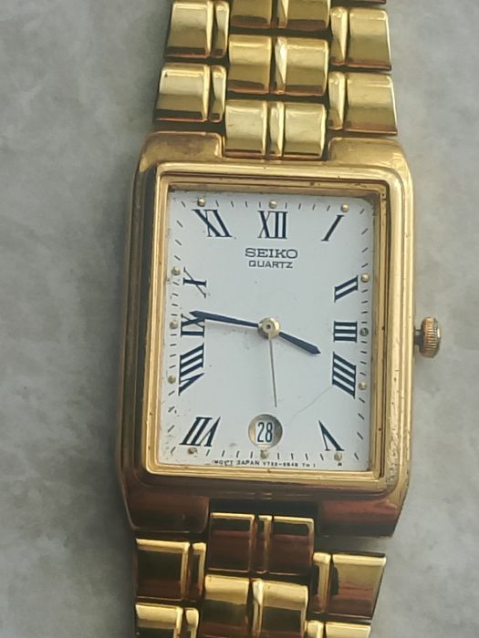 Zegarek Seiko V722-5A50