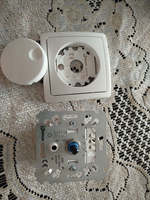 Ściemniacz obrotowy do oświetlenia