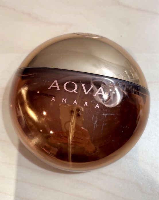 Frasco de perfume Acqua Amara da Bulgari
