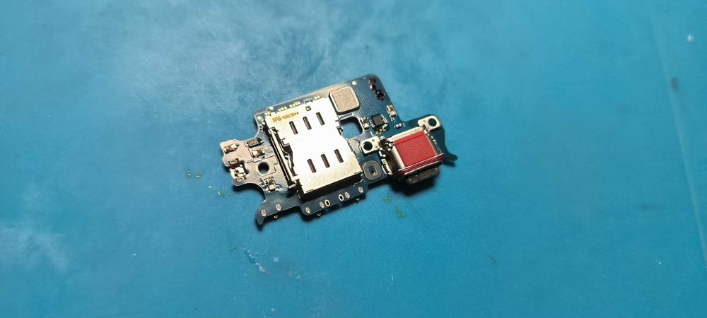 Złącze Ładowania SIM Samsung S22 SM-S901B/DS– Oryginalna, z Demontażu