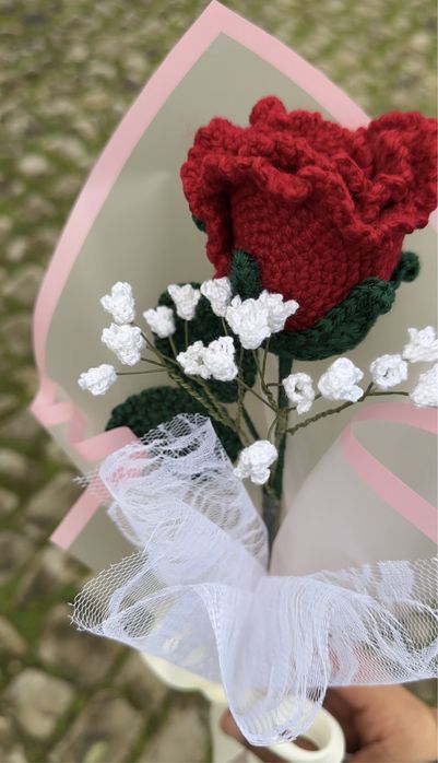 Bouquet de rosa em crochê – feito à mão (ideal para presente)