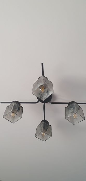 Продам люстра в зал