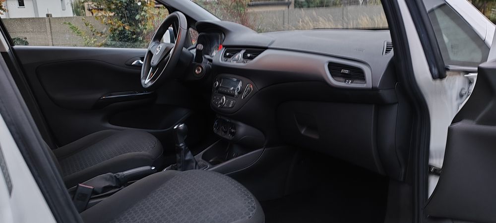 Opel Corsa E z 2015 roku benzyna