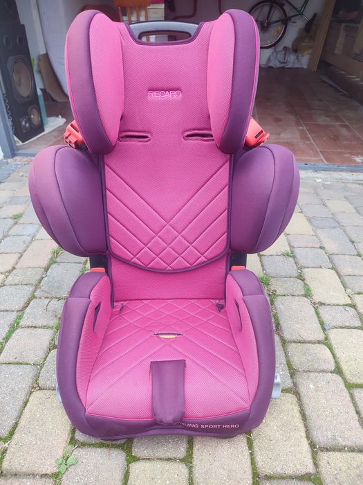 Fotelik samochodowy Recaro Young Sport Hero (9-36 kg)