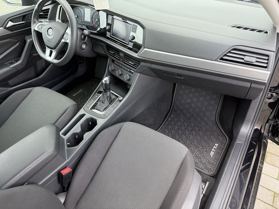 Volkswagen Jetta 2019