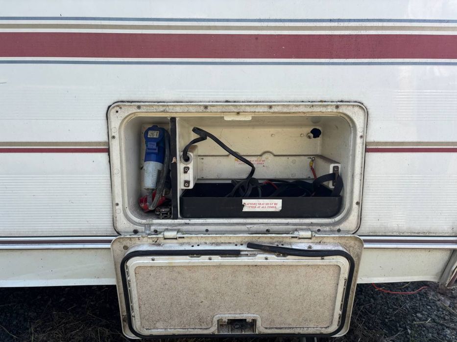 Продам автодом кэмпер/трейлер/дом на колесах для семьи и путешествий