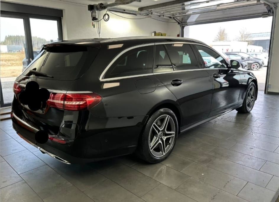 Mercedes E 300 DE plugin