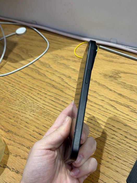 Б/У iPhone 15 128GB Black - Оплата частинами