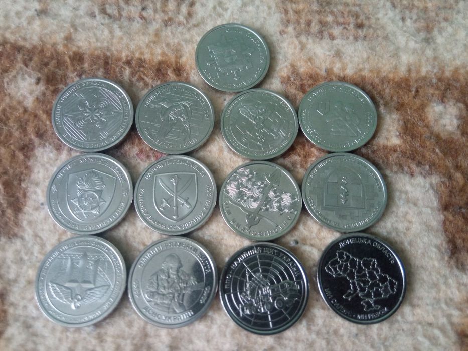 Монети 10 грн ходові