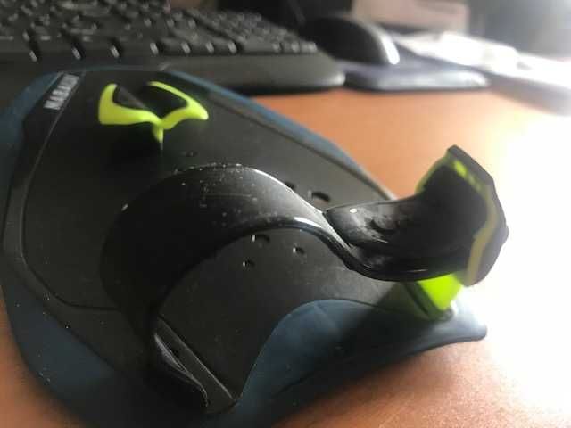 ["Remos de natação profissionais para treinamento