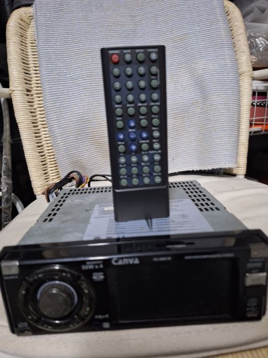 Radio automovelc/comando