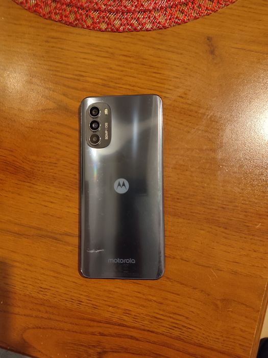 Продам телефон Motorola G82 6/128