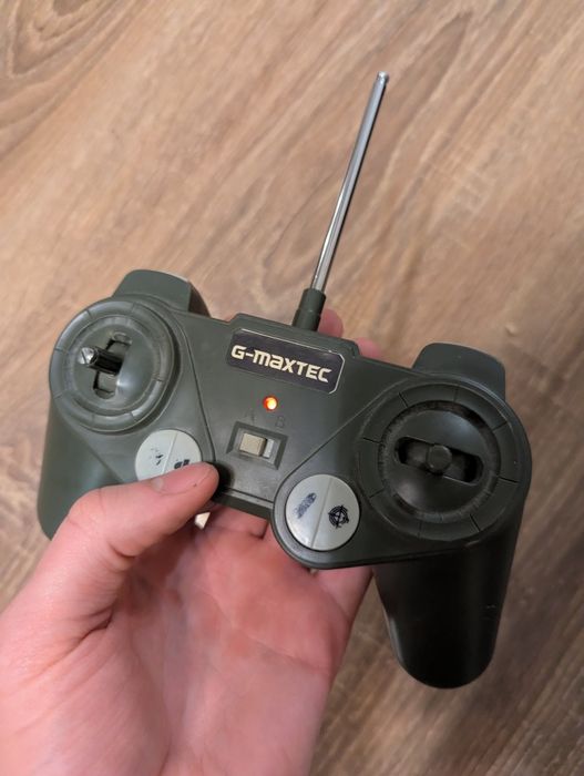 Танк на радіокеруванні