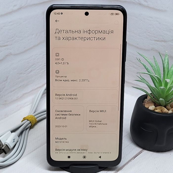 Продам телефон Redmi note 10 4+1/64 Gb NFC в гарному стані
